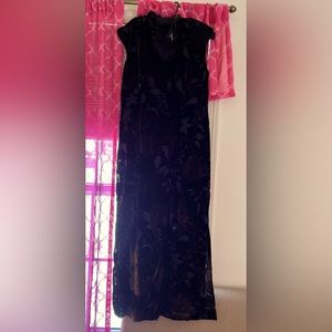 Jessica Howard Floor-length Maxi Sleeveless Velvet Dress